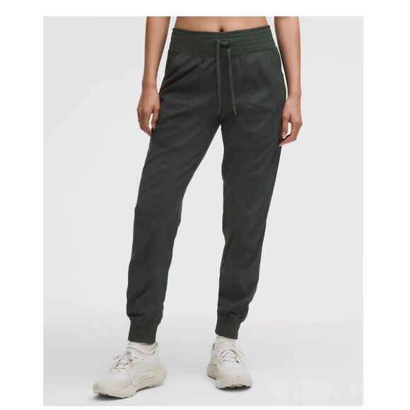 Lululemon Dance Studio Pants 8
